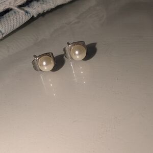 Silver Pearl Stud Earrings